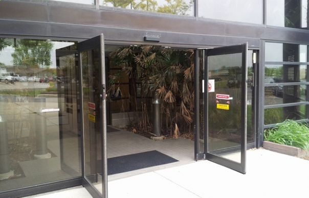 緊急疏散自動(dòng)門